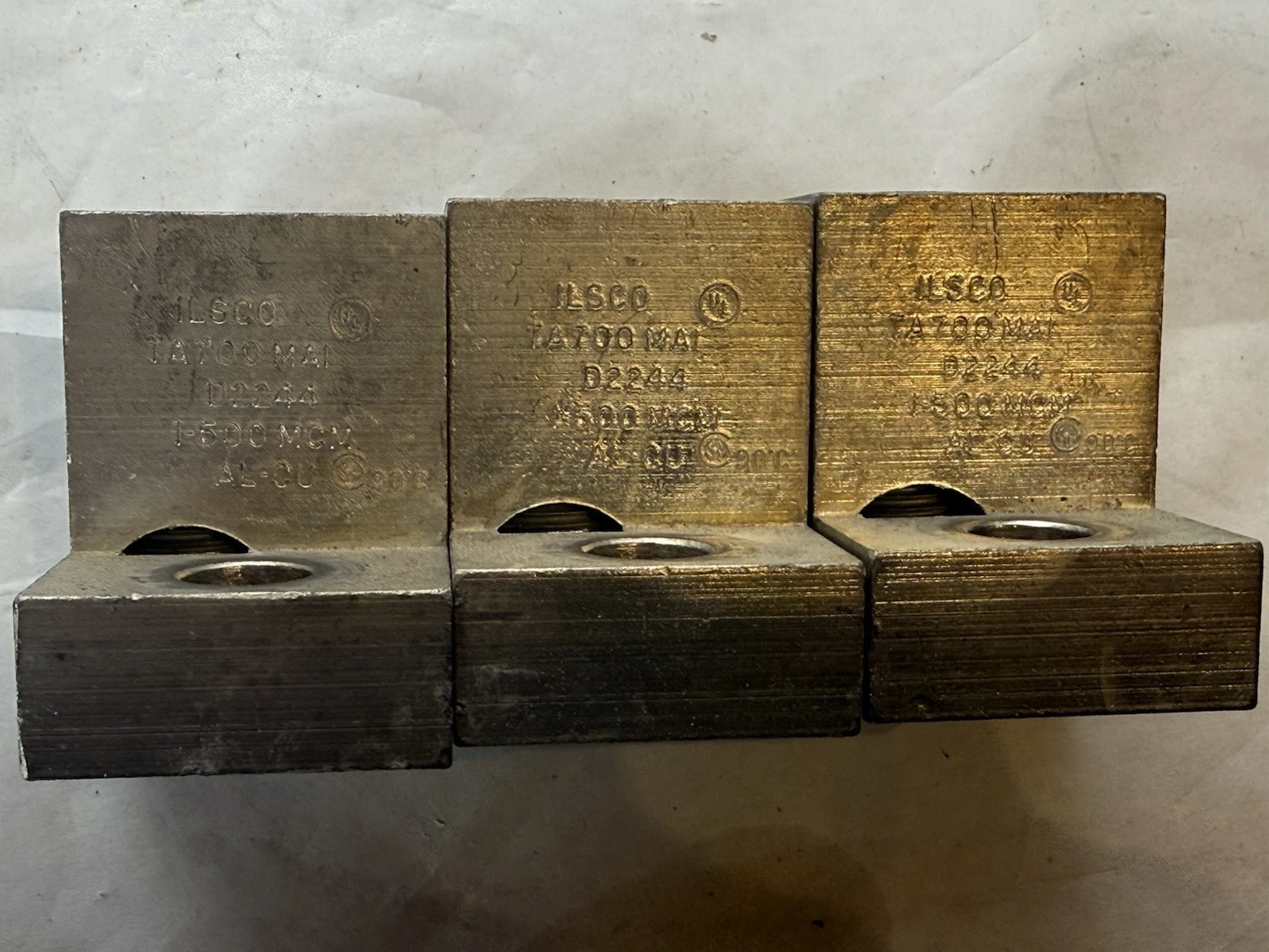 Used (Lot of 3) ILSCO TA700MA1 Breaker Contactor Terminal Lug Block D2244