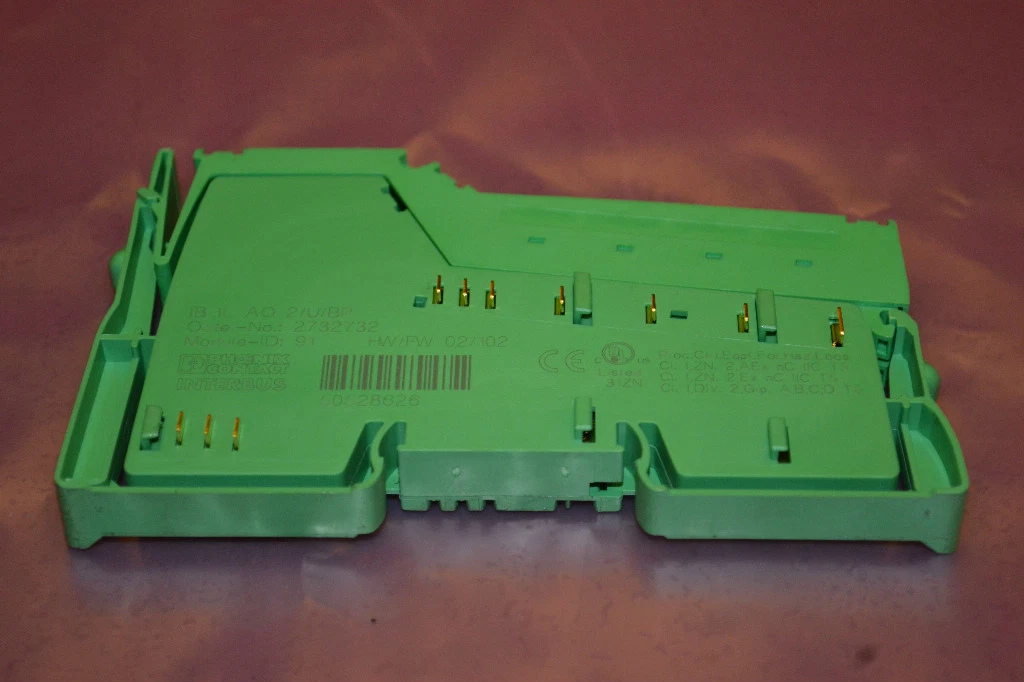 Used Phoenix Contact IB IL AO 2/U/BP IBILAO2/U/BP