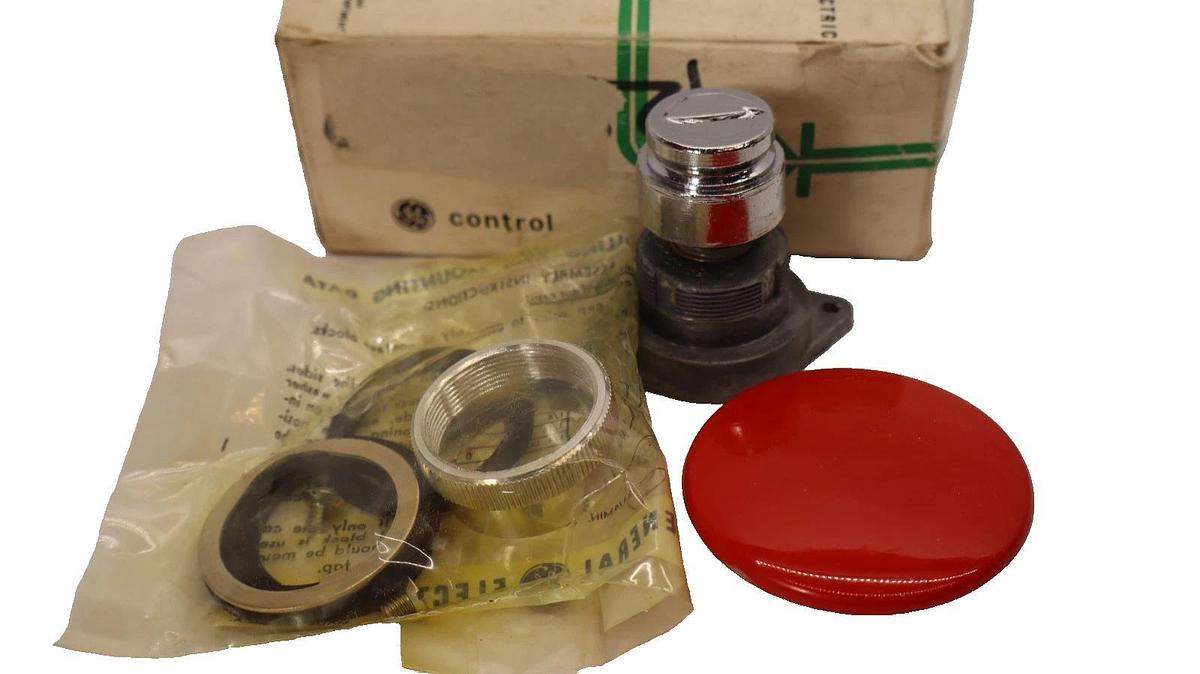 General Electric CR2940UK200H Heavy-Duty Oiltight Pushbutton , Red (New)