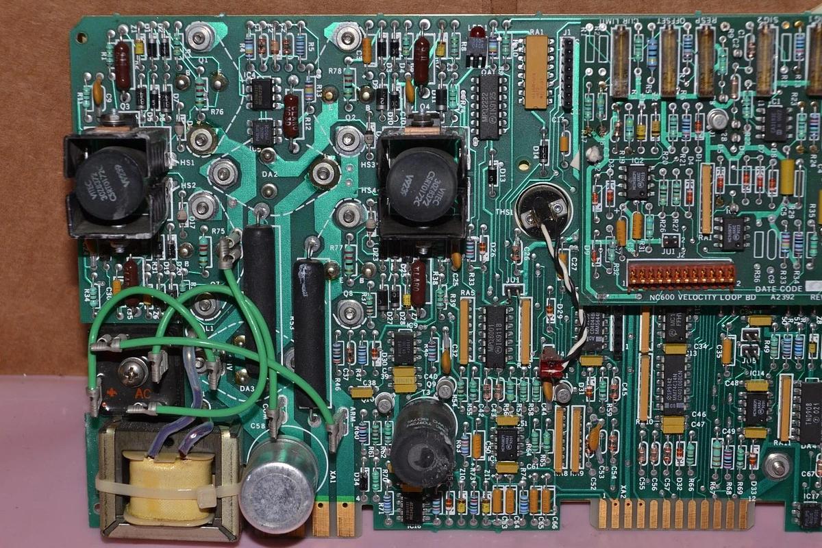 Used CLEVELAND MOTION CONTROL A2391 AS29441193197085 REV F-2 SERVO DRIVE