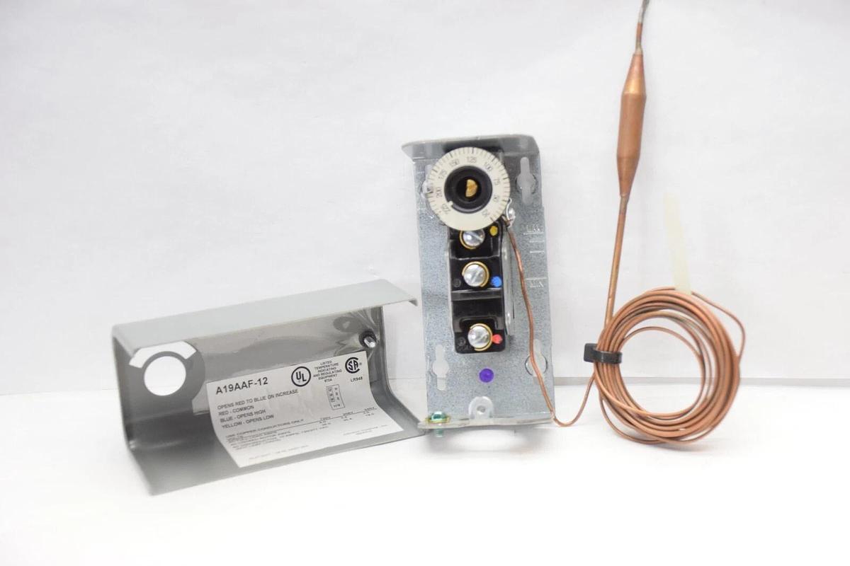 Used PENN JOHNSON CONTROLS A19AAF-12 Temperature Controller