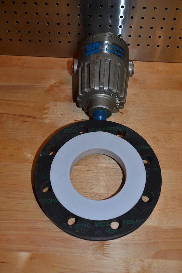 Used ENDRESS & HAUSER 4" 8 BOLT LSC-1145  LSC1145 PUMO LSC1145PUMO  SWITCH