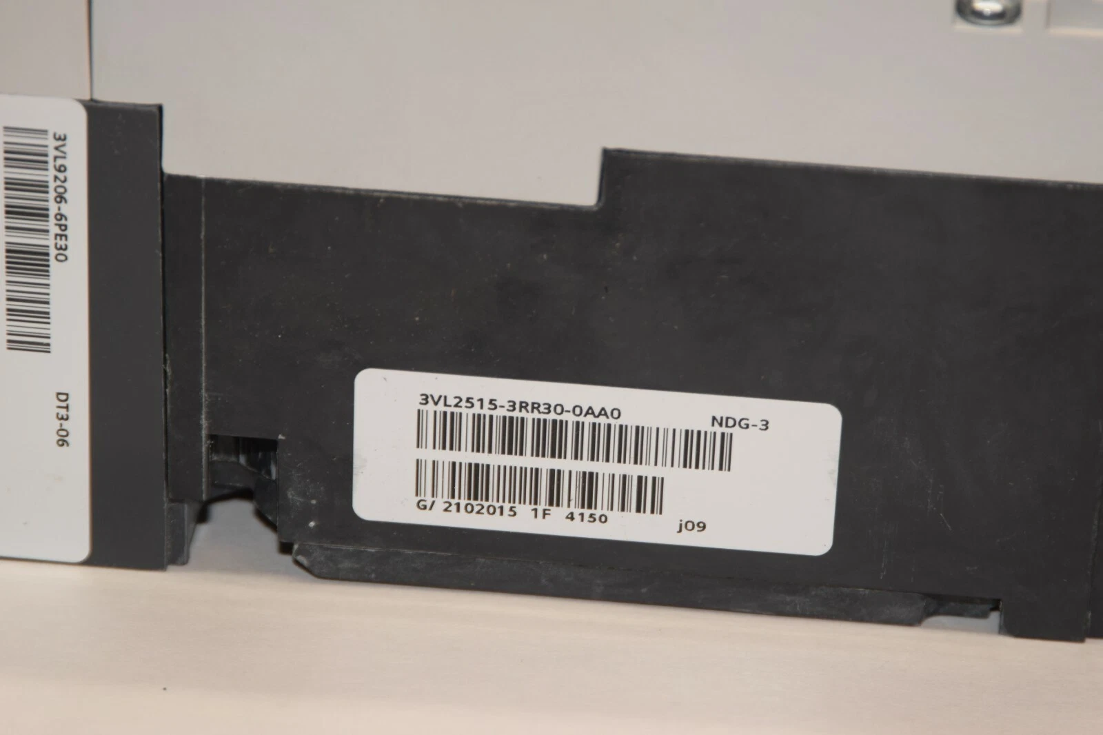 SIEMENS 3VL2506-2PE33-0AA0 Breaker 60A 60 Amp 3P HDK3T060F HDGB 60 A (NEW)