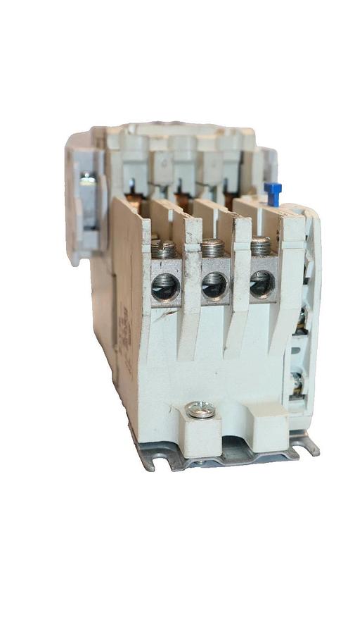 Eaton Starter AN16DN0 Size Sz 1 600V 27A 27 Amp Coil:120v USA