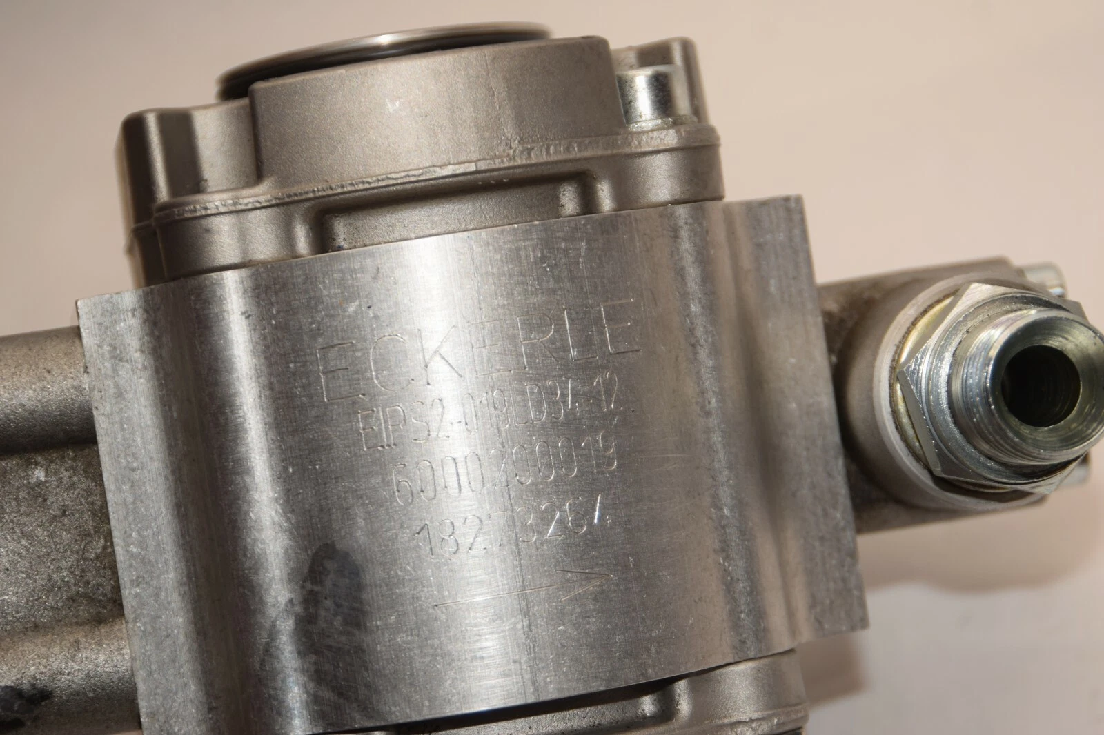 Used Eckerle Hydraulic Pump EIPS2-019LD34-12 6000200019 EIPS2019LD3412