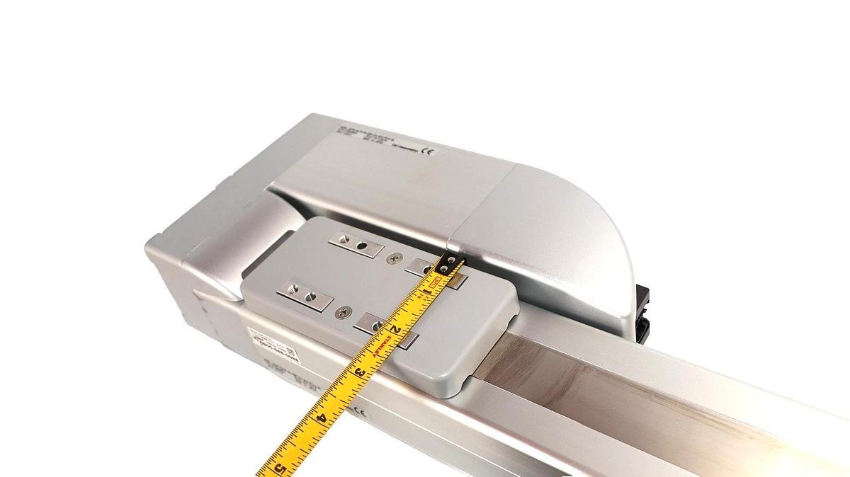 Used IAI Corporation RCP6-SA7R-WA-56P-24-450-P3-N-ML 24Vdc Cylinder With Cable