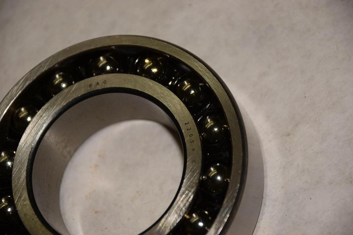FAG 2209K.C3 2209C3 SPHERICAL SELF ALIGNING BEARING NEW