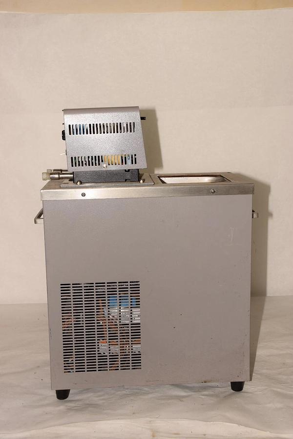 Used VWR SCIENTIFIC PRODUCTS 1160A 120V 60Hz 10.00A Heating/Cooling Circulator Bath