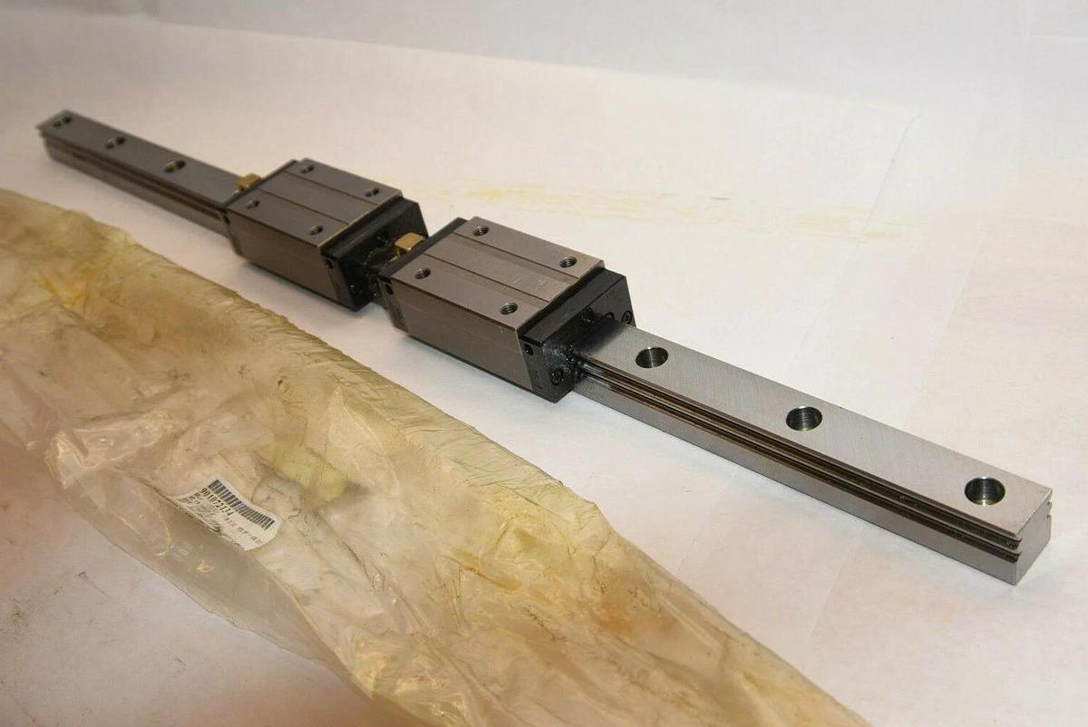 (NEW) NIPPEI TOY 3M016528-001 762mm Length 28mm Bar Width Linear Guide