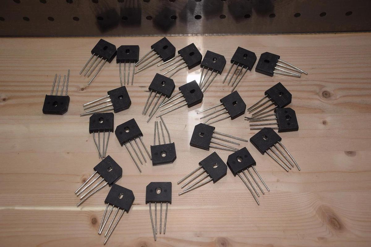 Used (LOT OF 24) KBU 15005 4 LEADS DIODE BRIDGE RECTIFIER