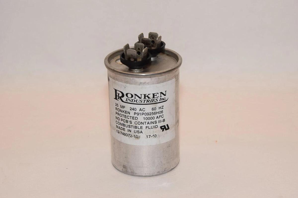 (NEW) RONKEN INDUSTRIES 12-749372-10 P91P09256H06 25mf 240Ac 60Hz Capacitor