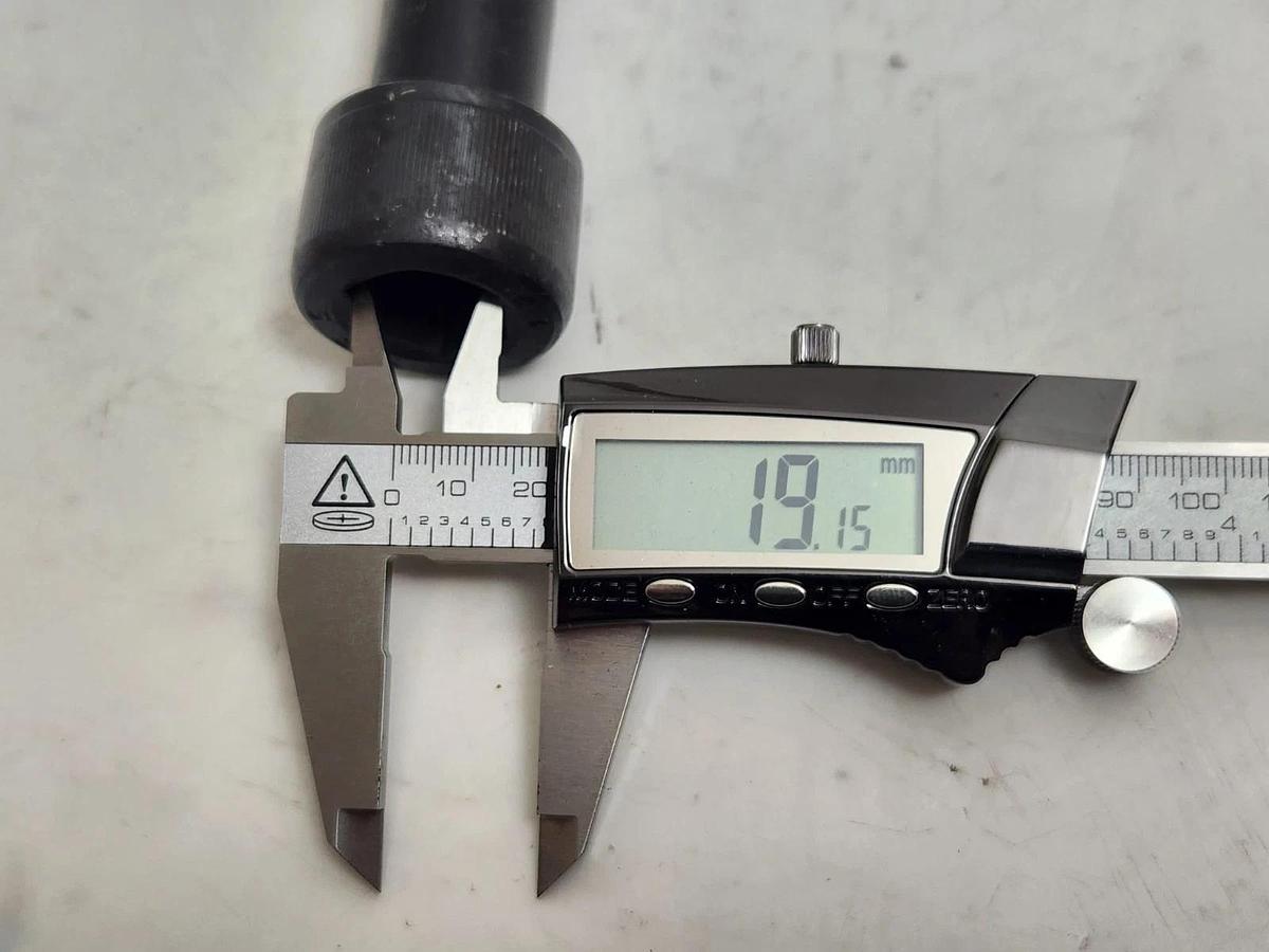 YFS 12.9 M24-3.0x150 Socket Hex Cap Screw Allen Bolt M24 3.0 x 150mm  12.9 - NEW