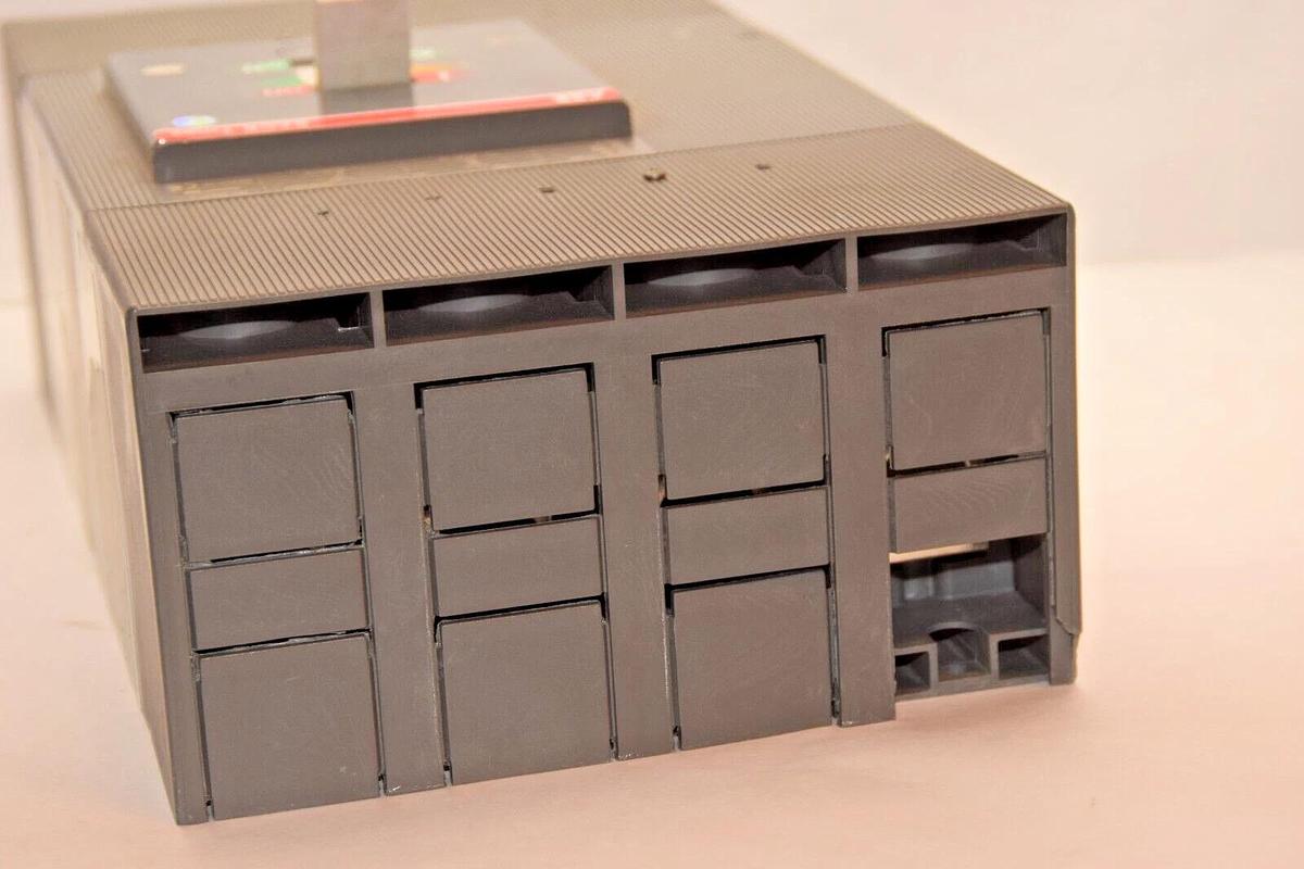 ABB SACE Tmax SACE T5V 630 T5V630 4 Pole 4P 1000v 1100v 8kV (NEW)