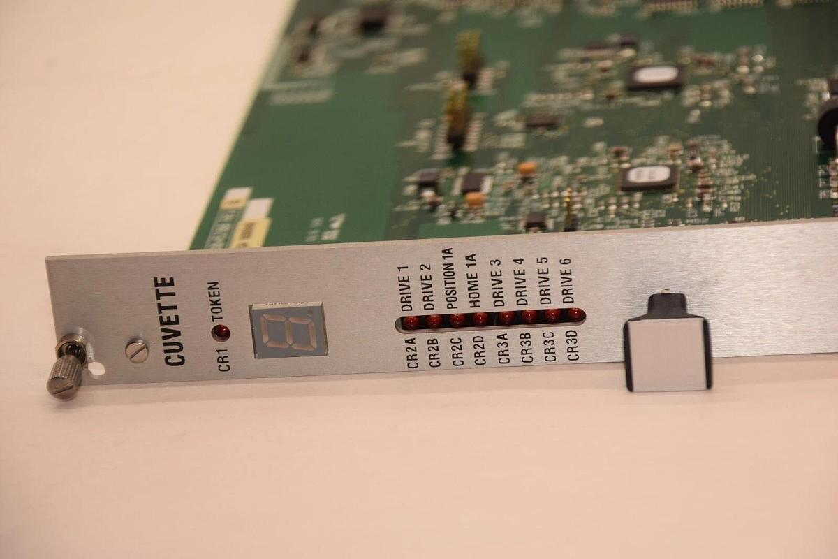 Used SIEMENS 1000045708 Rev G Cuvette Board Card