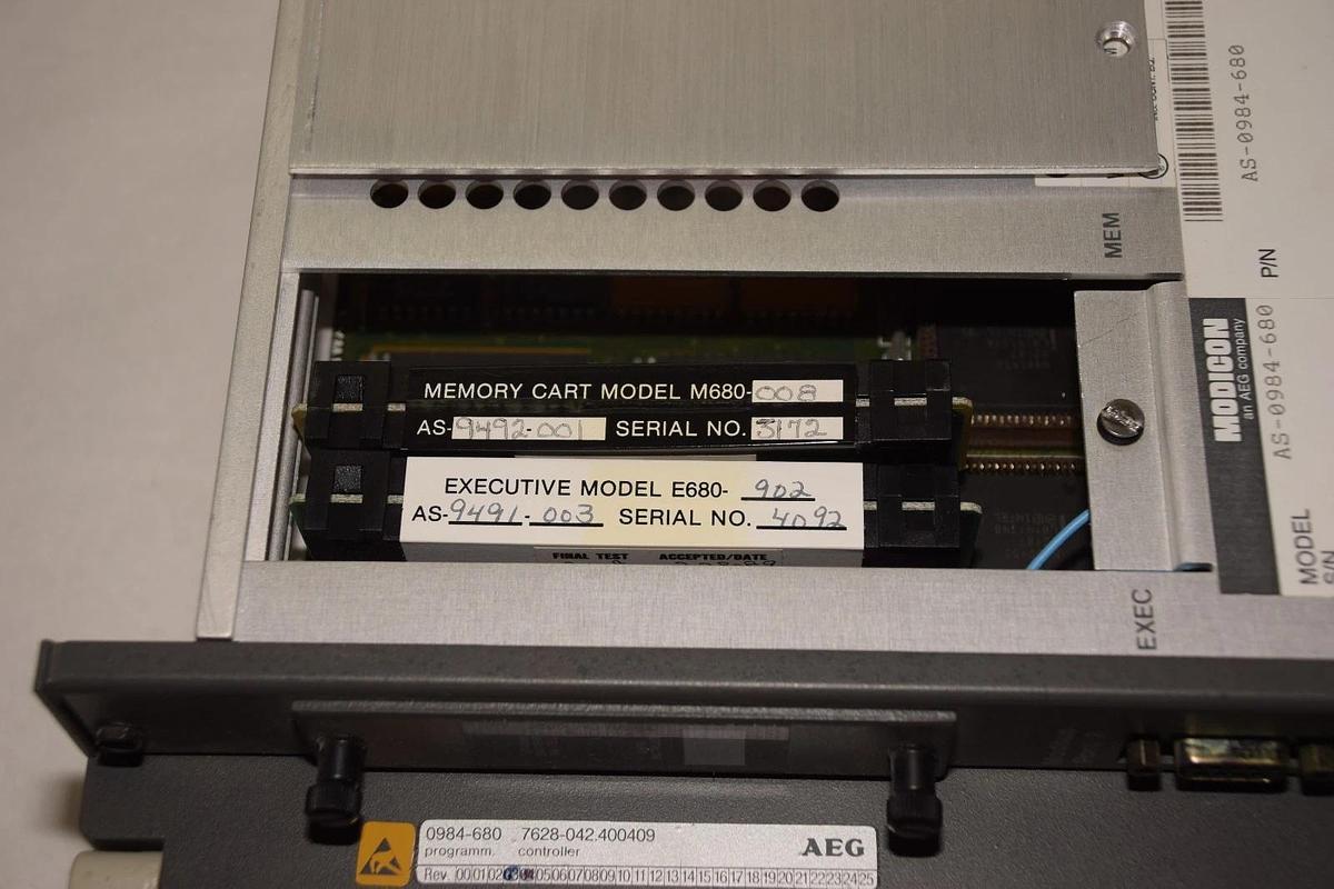 Used Gould PC-0984-680 Controller Module AS-0984-680 w/ M680-008 Memory  mod E680-902
