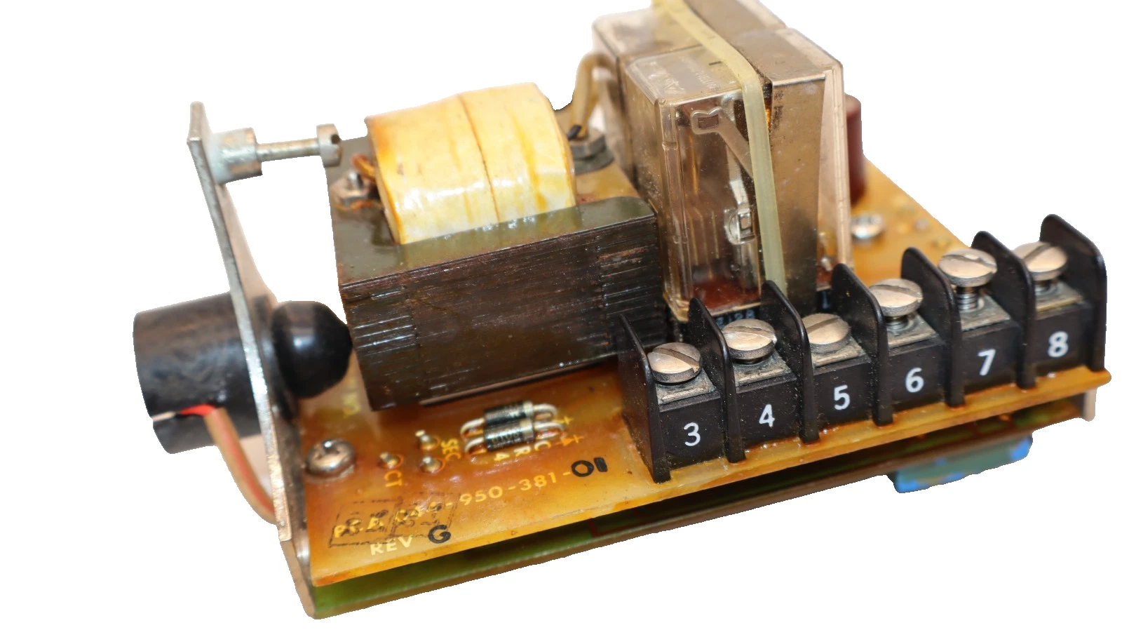 Used Robertshaw Relay PC Board PCA 044-950-381-01 Rev G