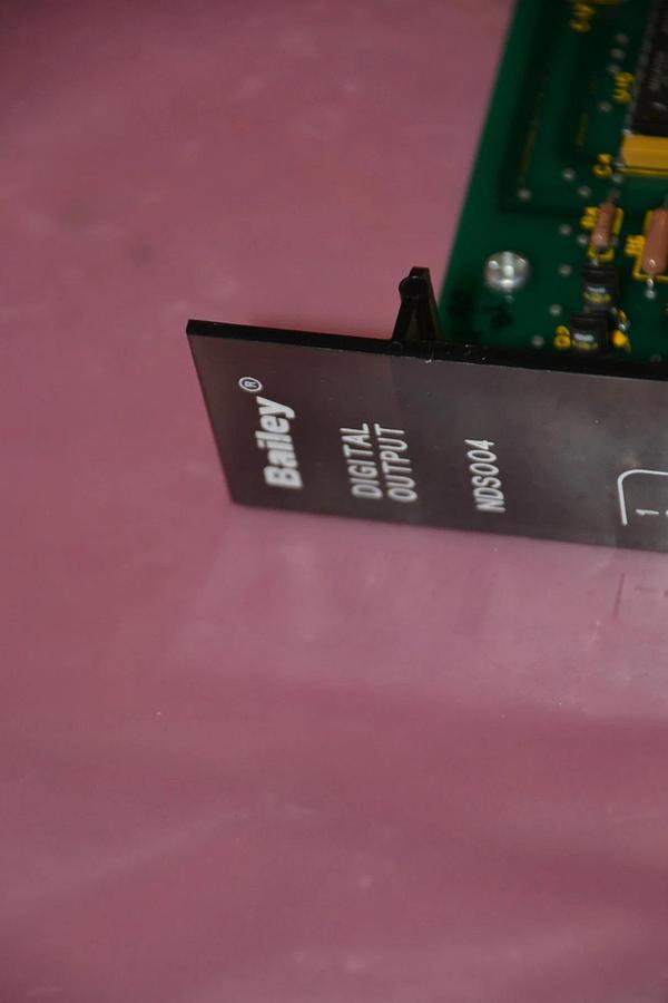 Used Bailey NDSO04 Digital Slave Output Module Network 90