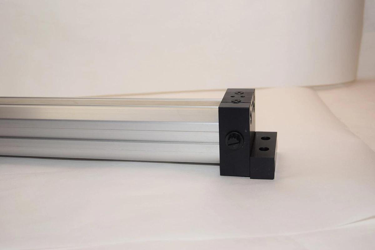 (NEW) PARKER 40 CFMRCTUC 20.000 Rodless Cylinder