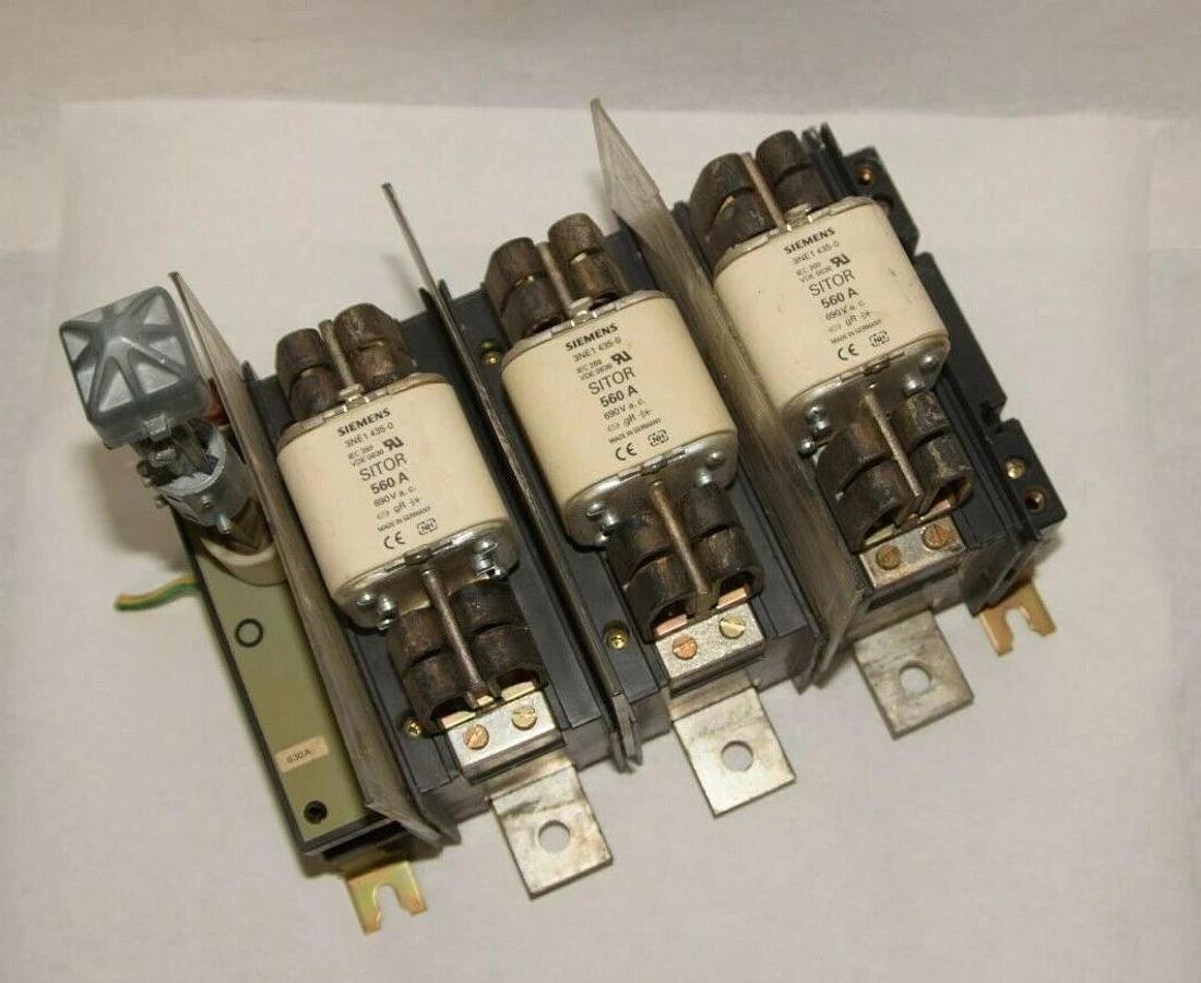 Used SIEMENS 630 Amp Switch Fusible Disconnect with fuse 3KL6130-1AB0  3KL61 30 1AB0