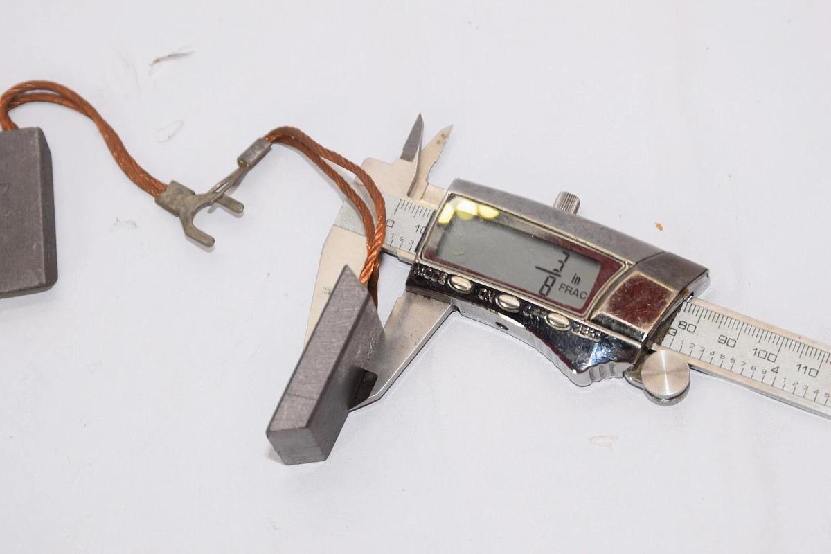 (NEW - Lot of 2) 697 1-1/4" x 3/8" Carbon Brush