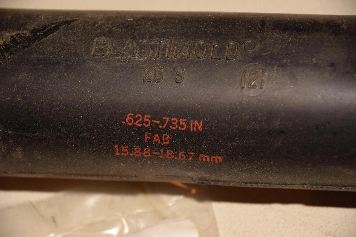 ELASTIMOLD 25 S 25S-FAB .625-.735in STRAIGHT SPLICE  (NEW old stock)