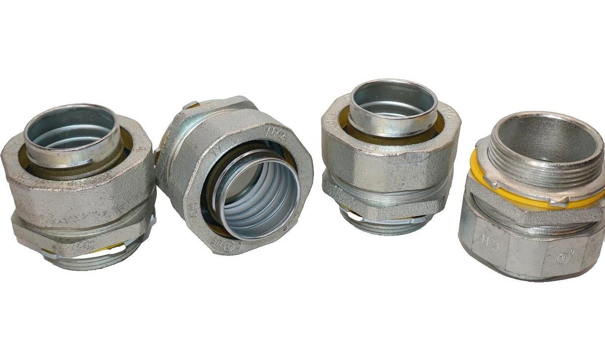 Crouse Hinds Liquidtight Straight Malleable Throat LT150 1-1/2" (New - Lot of 4)