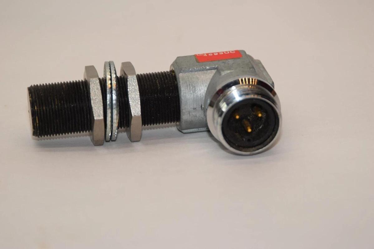 (NEW) TURCK BI 5-GT18-ADZ30X2-B1431/S34 20-250Vac/dc 400mA Proximity Sensor