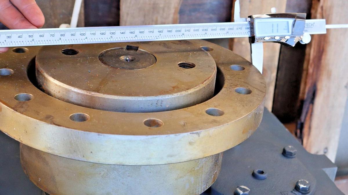 FALK Gear Drive Speed Reducer Gearbox 2070Y1S Ratio 2.237 SF 5.5/1.33 1750rpm