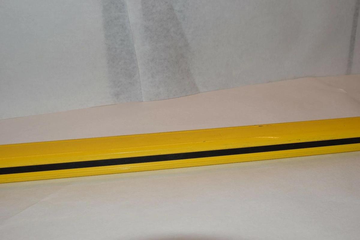 Used Keyence Light Curtain Receiver GL-R64H-R 1260mm  GLR64HR