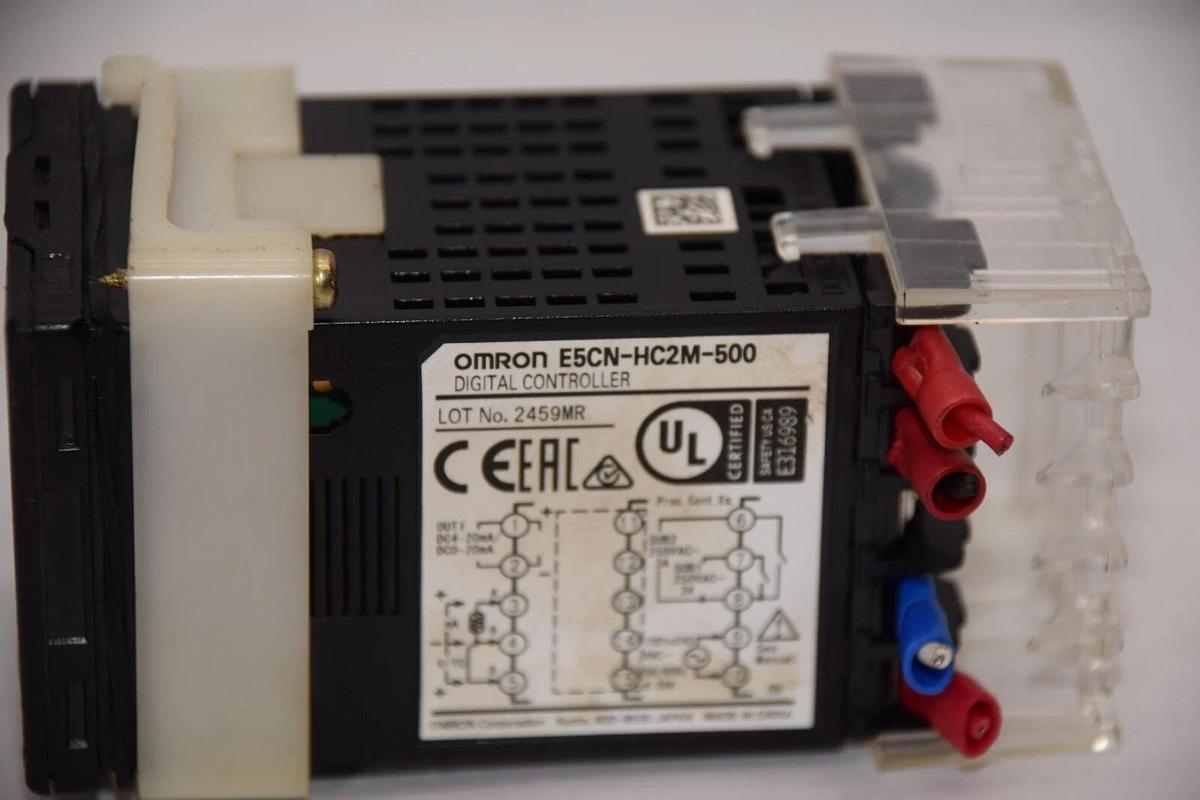 Used OMRON E5CN-HC2M-500 , E5CNHC2M500 Digital Temperature Controller