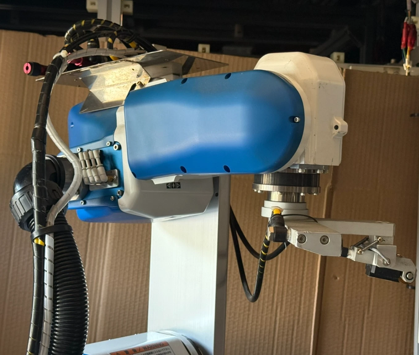 Used Toshiba Machine Co. System Six-Axis 6-Axis Robot TVL500 TVL 500 28kg
