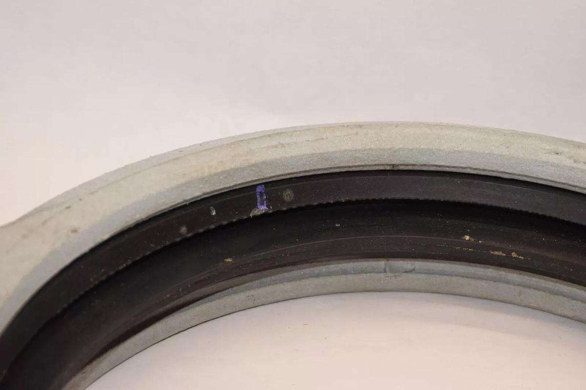 (NEW) VICTAULIC 10/273-009N 10/273 009N 10" EZ Coupling With Gasket