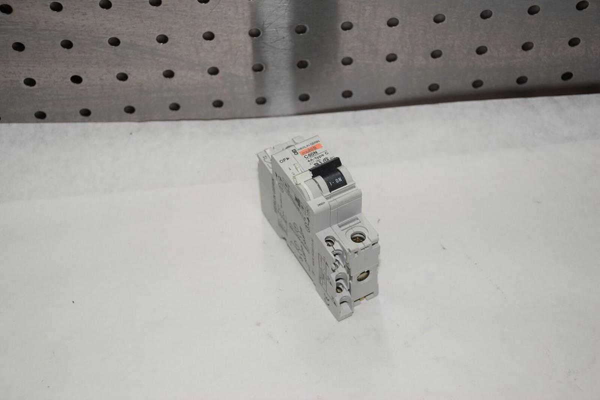 Used MERLIN GERIN C60N MULTI9 4A 277VAC TYPE C 2 POLE CIRCUIT BREAKER