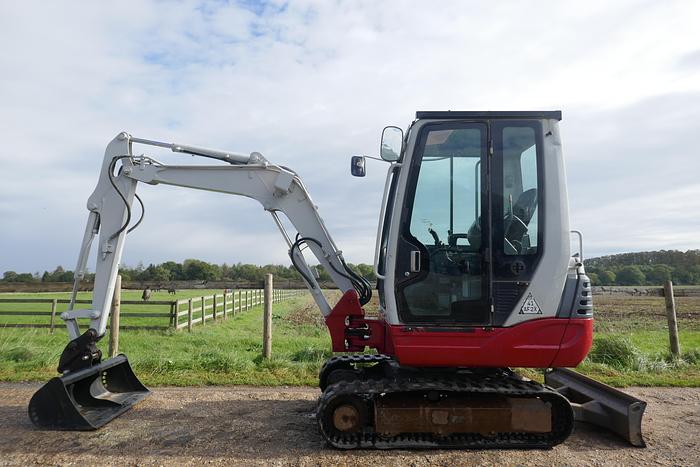 Used 2012 TAKEUCHI TB228