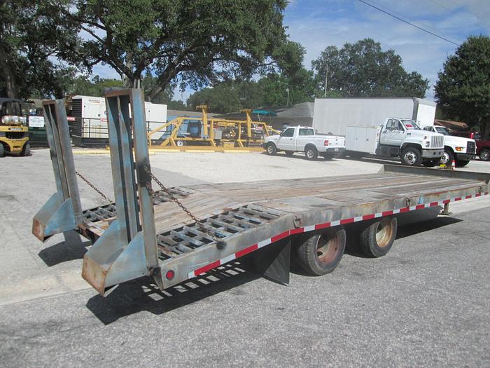 Used 1992 International 10 Ton Equipment Trailer