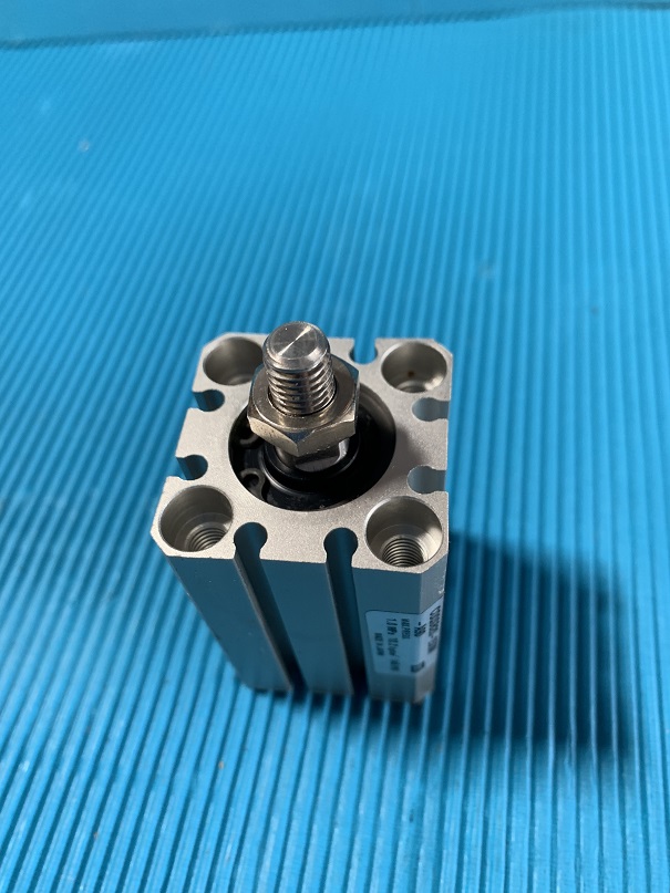 Used SMC Air Cylinder CDQSB20-25DM-A90