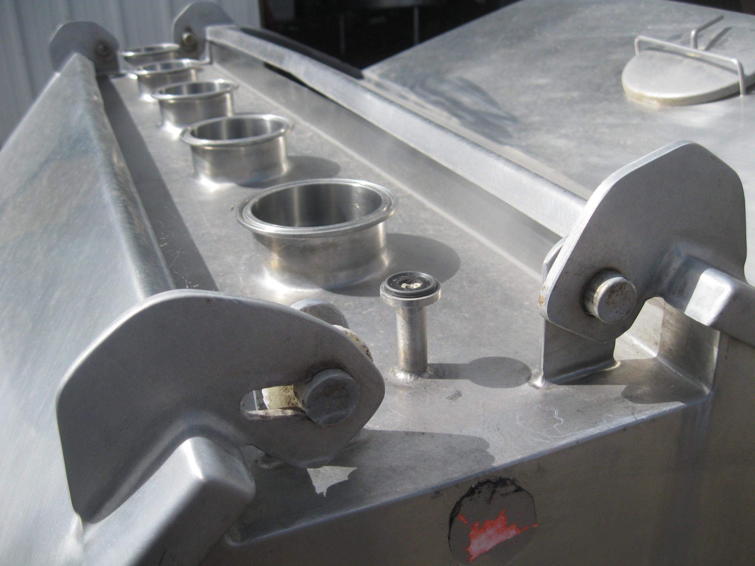 Refurbished 200 GALLON PMO BALANCE TANK