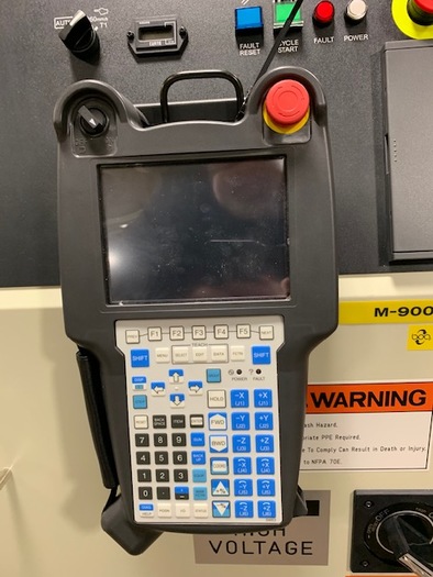 Used 2011 FANUC M900iA/350