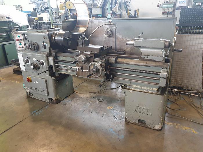 Used PARALLEL LATHE URSUS 200 / 1000