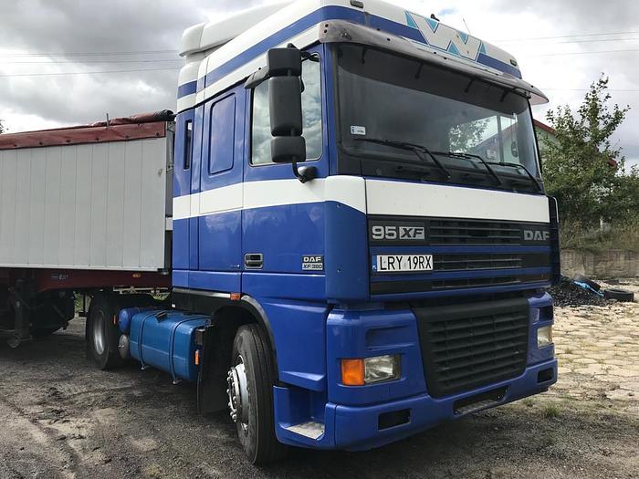 Used 2002 DAF 95 xf 380 euro 3 manual