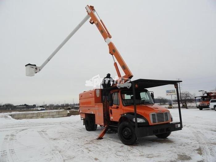 Used 2011 FREIGHTLINER BUSINESS CLASS M2 106