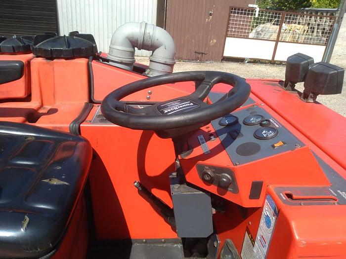 Gebraucht Kehr- und Scheuersaugmaschine, Comander C82, Powerboss,  gebraucht