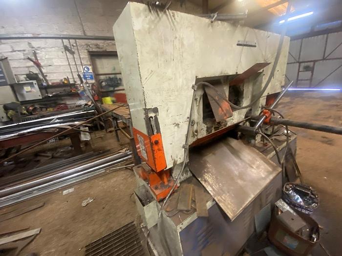 Used 2006 Sunrise IW100S Hydraulic Ironworker