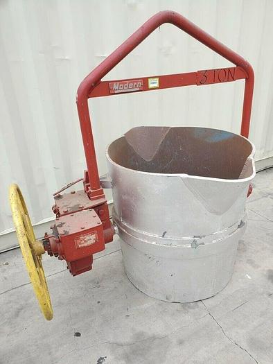 MODERN EQUIPMENT LADLE 3 TON