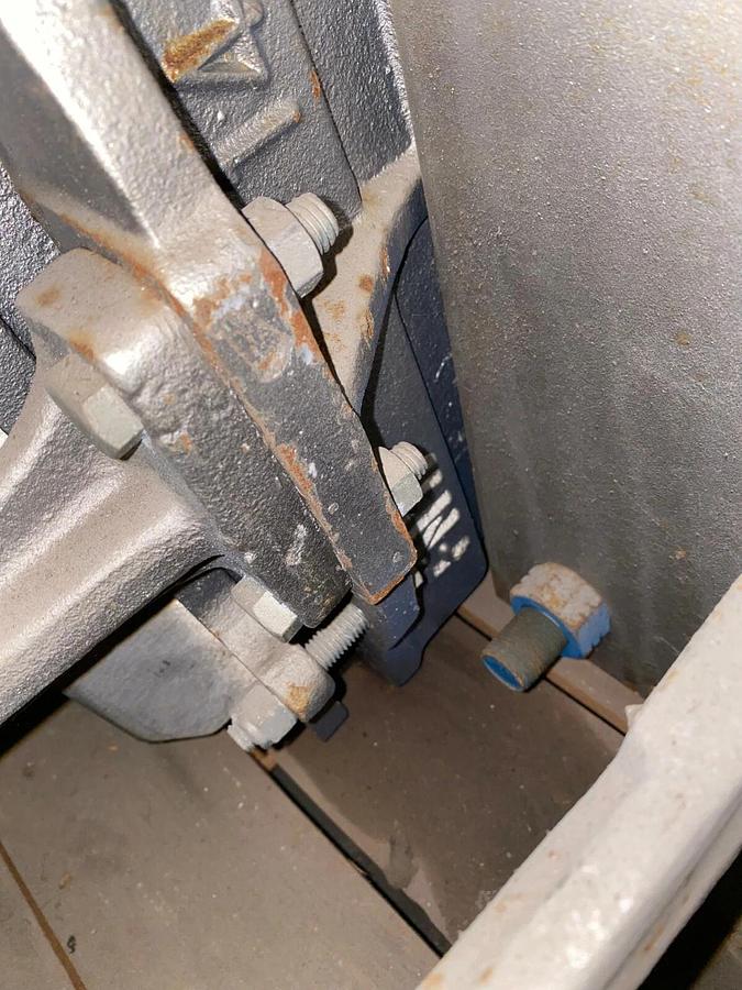 Used Knife Gate Valve with Pneumatic Actuator Lot