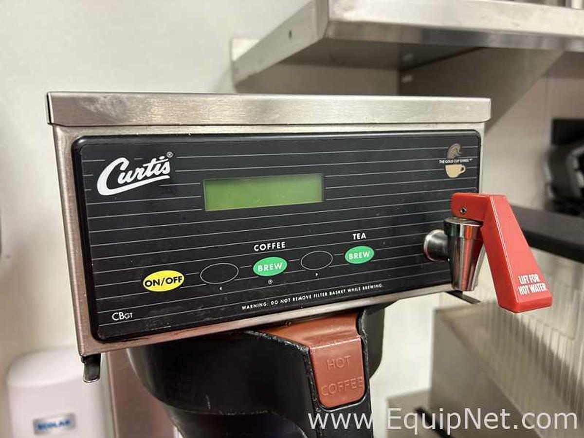 Used Wilbur Curtis CBS63000 Combination Coffee and Tea Brewer Adjustable Shelf and 1 Bunn G9wd-RH Grinder