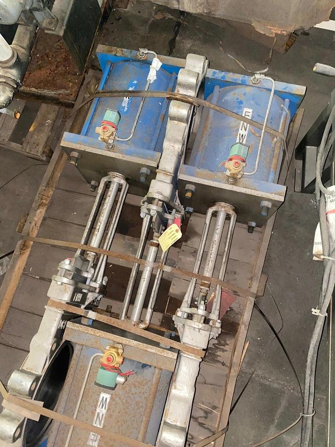 Used Knife Gate Valve with Pneumatic Actuator Lot
