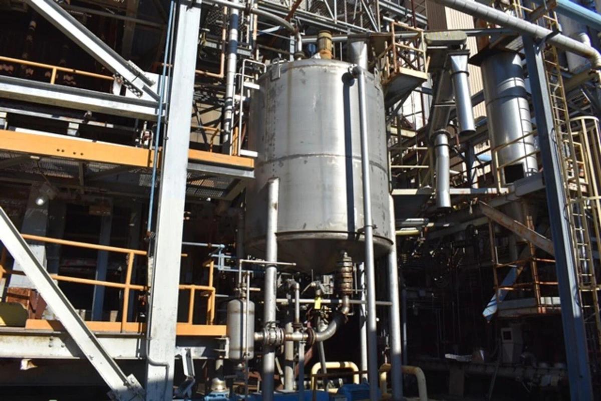 Used 3760 Gallon SS Tank