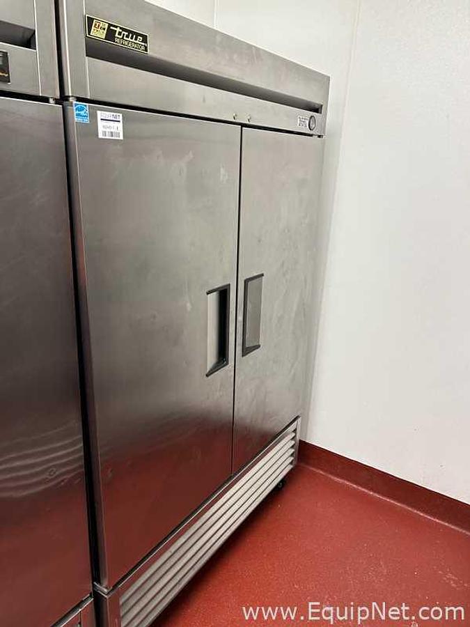 Used True T-49 Two Section Reach In Refrigerator