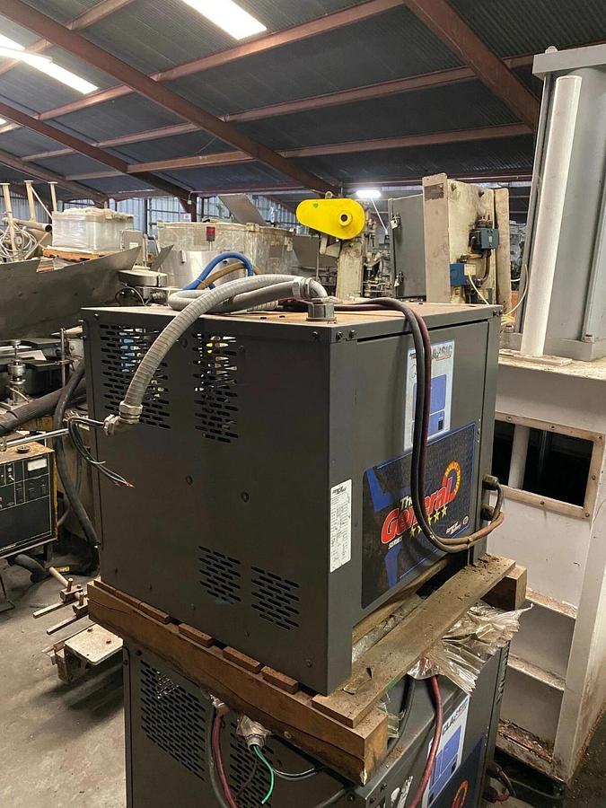 Used THE GENERAL CLASSIC- Forklift Battery Charger
